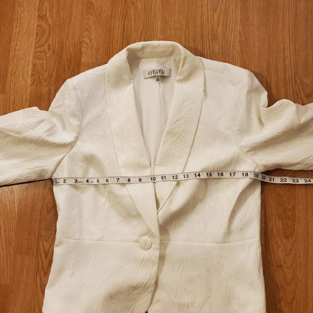 Kasper 3/4-Sleeve Textured-Leaf Blazer - Picture 8 of 12